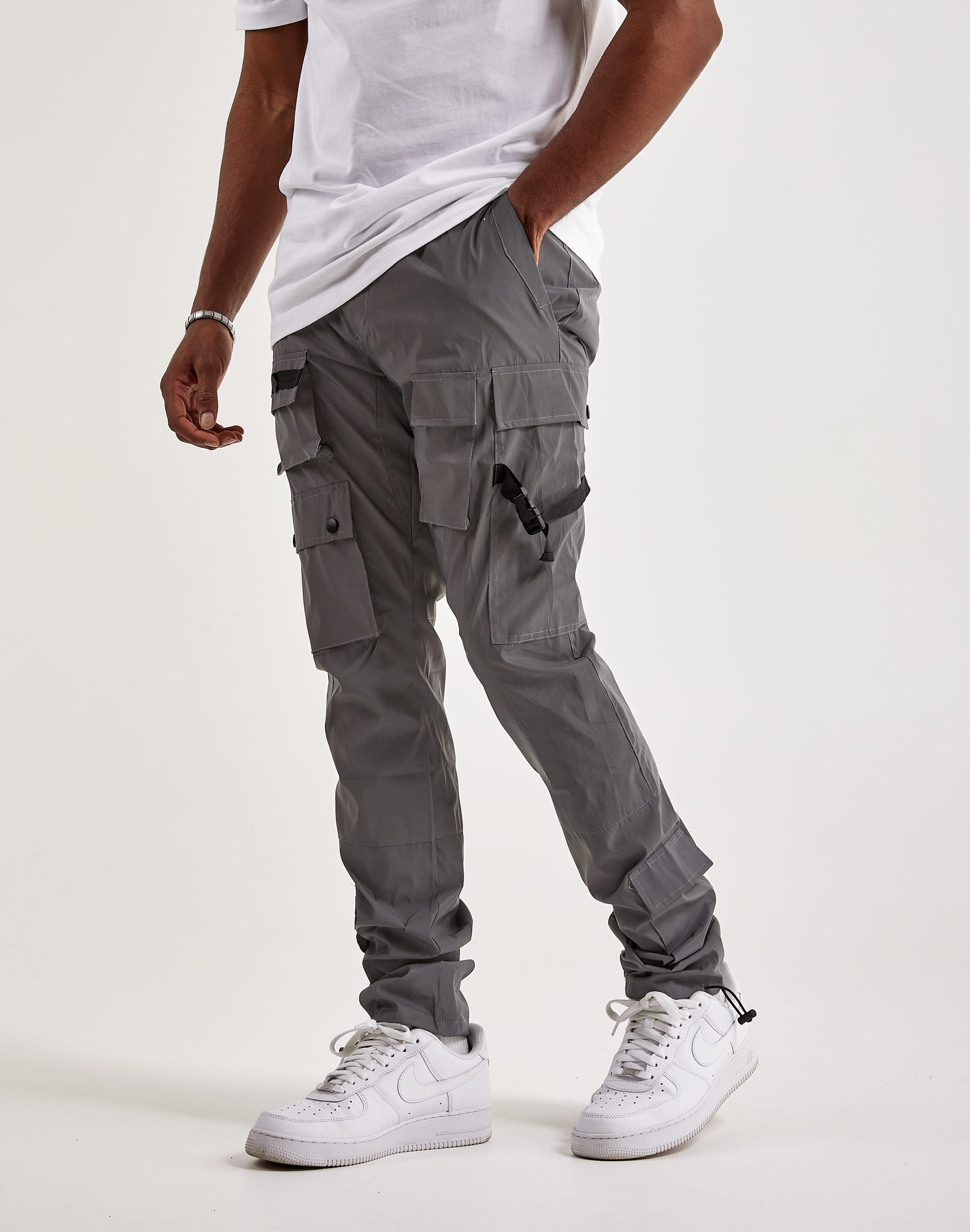 Buy Relaxed Cargo Pant for USD 78.00 | Silver Jeans US New